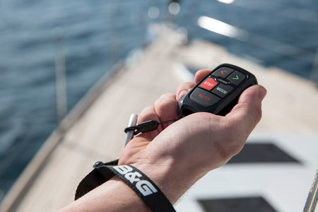 Simrad WR10 Autopilot Remote, BT1 Base Station, Bluetooth, NMEA 2000 Micro-C, 30 m Range — Quality Boat Parts