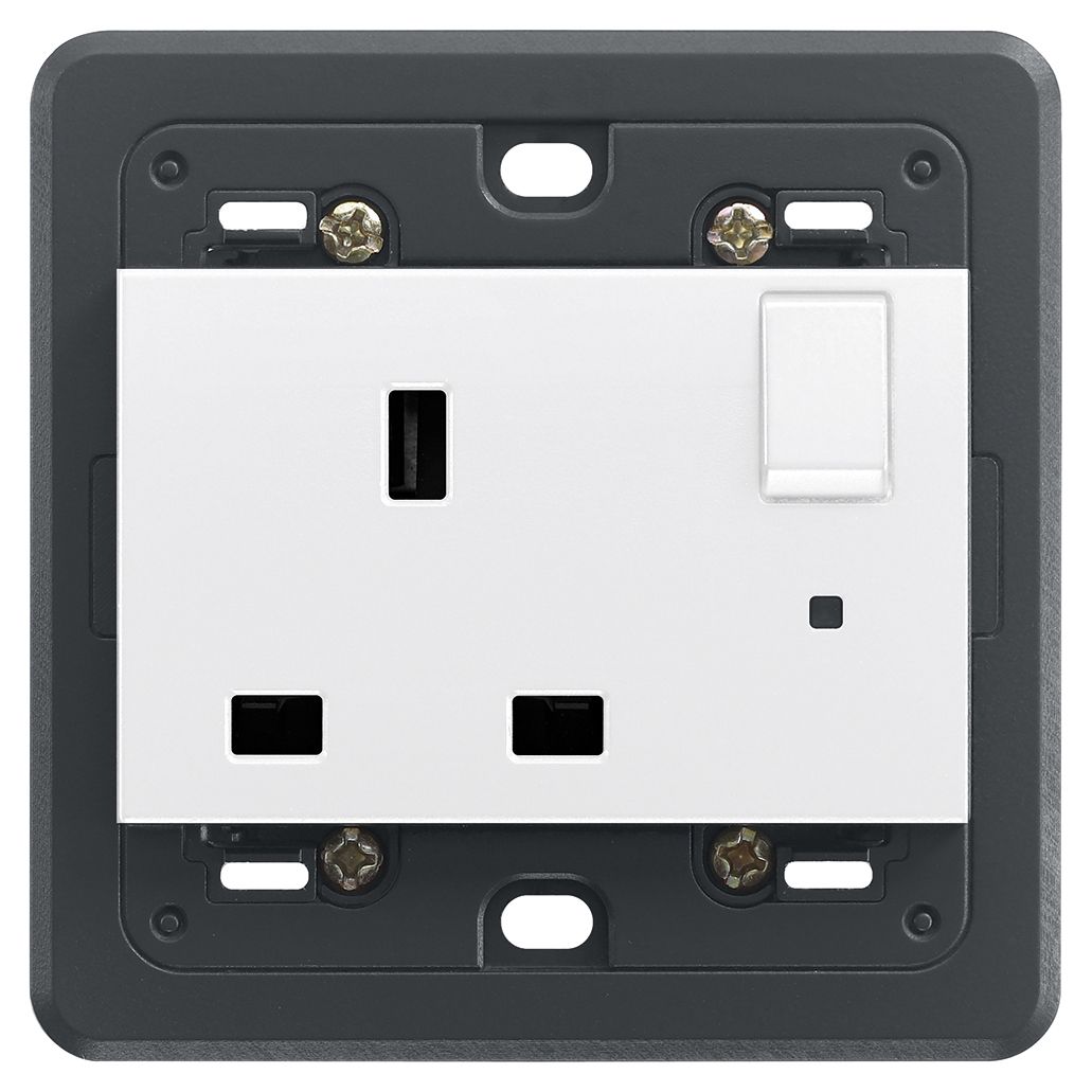 Vimar Eikon SICURY Switched English Standard Socket Outlet, 2P+E, 13A 250V, IP20, 3-Module Mounting Frame, Indicator Unit — Quality Boat Parts