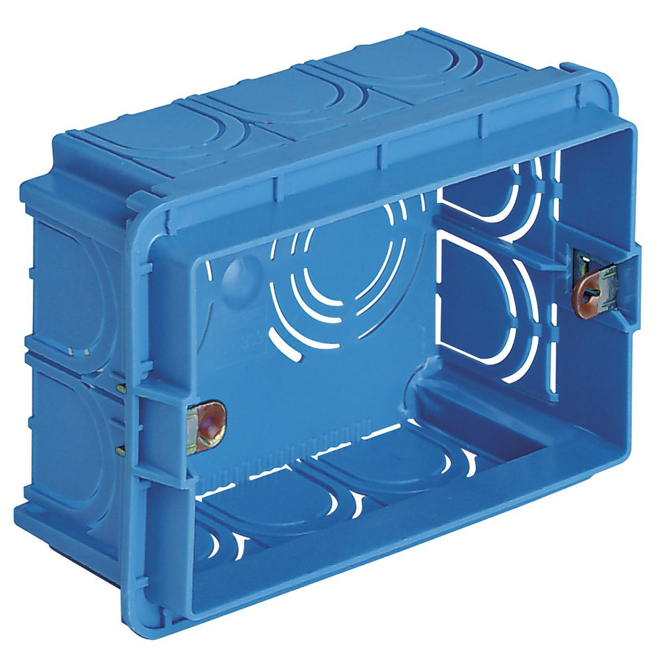 Vimar 3-Module Flush Mounting Box, For Masonry Walls, 20/25 mm Knockouts, 96 x 59 x 49.8 mm — Quality Boat Parts