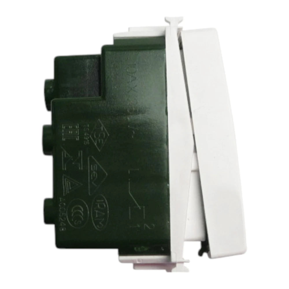 Vimar PLANA 1P 10AX 2-Way Switch, 250V, IP40, Lightable — Quality Boat Parts