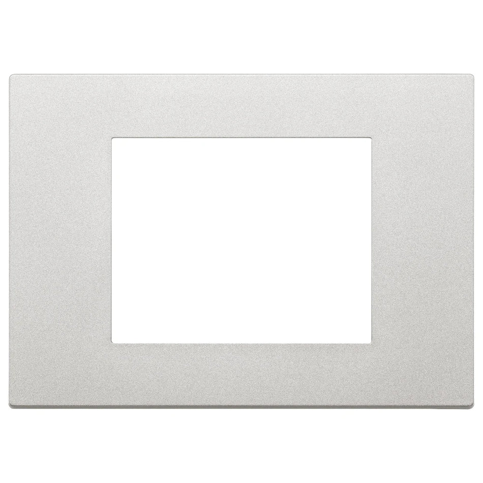 Vimar LINEA 3-Module Cover Plate, Horizontal/Vertical Mount, IP00 — Quality Boat Parts