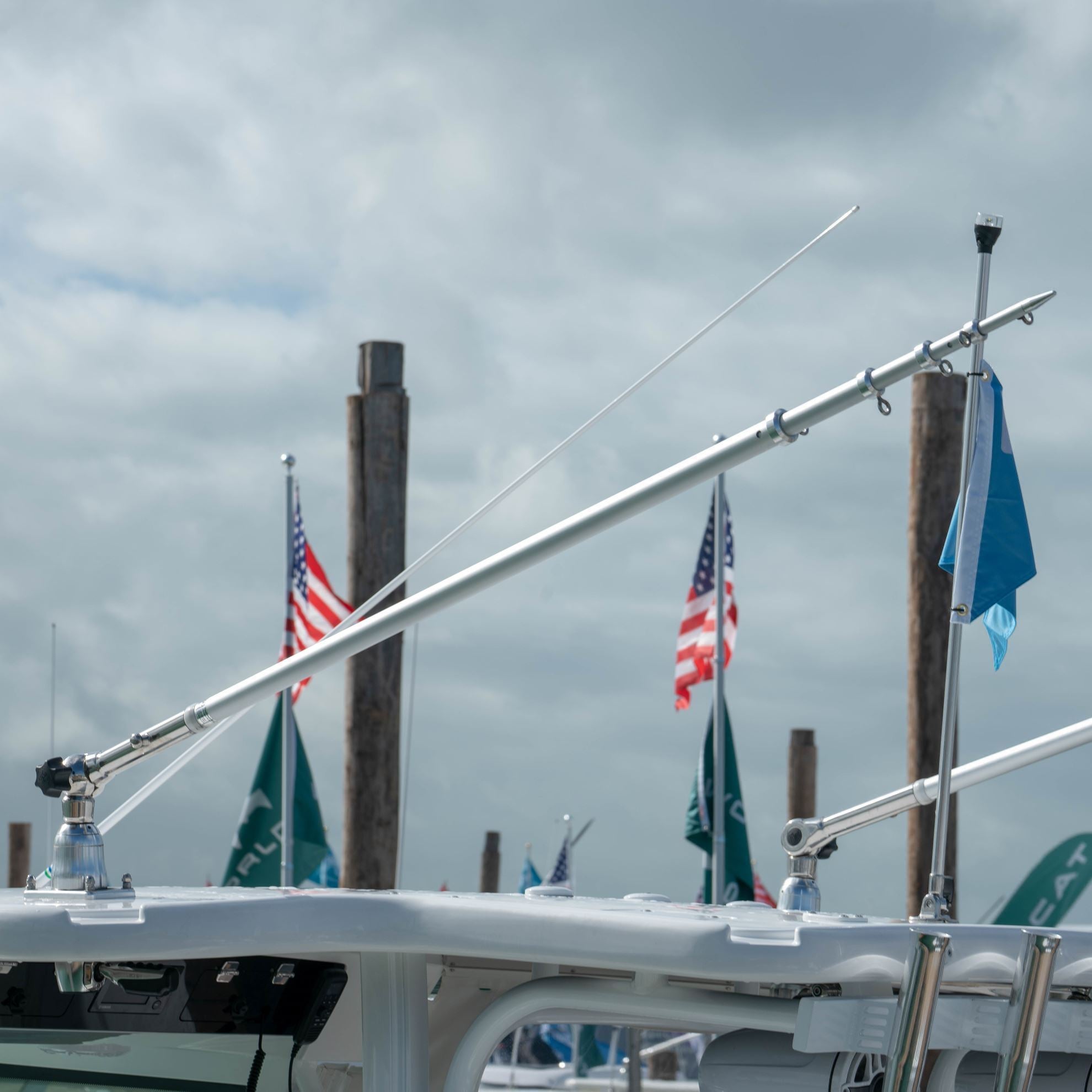 TACO Marine Grand Slam 280 Outrigger Mount, For 1-1/2 in Outriggers, Type-316L SS, Pair — Quality Boat Parts