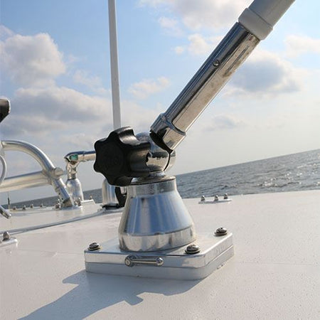 TACO Marine Grand Slam 170-2 Center Rigger Mount, For 1-1/8 in Poles, 18-Degree Locking — Quality Boat Parts