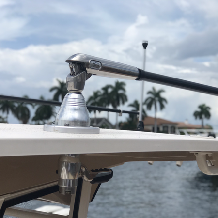 TACO Marine Pro Series GS-500 Outrigger Mounts, For Carbon Fiber Tele-Outriggers Up to 24 ft, Twist & Lock Arm — Quality Boat Parts