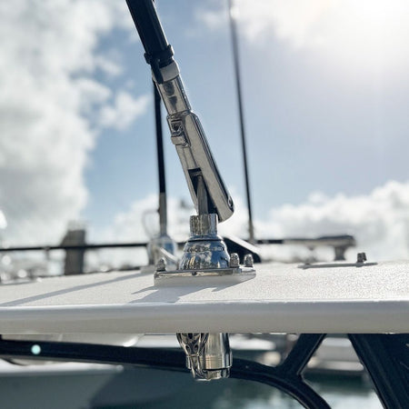 TACO Marine Grand Slam 300 Outrigger Mount, For 1-1/2 in Poles, Pair — Quality Boat Parts