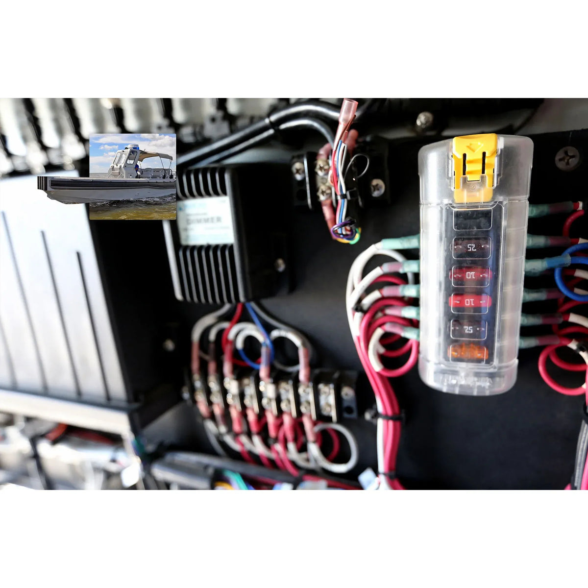 Blue Sea Systems ST Blade Fuse Block, 6 Independent Circuits, 32V DC, ATO/ATC — Quality Boat Parts