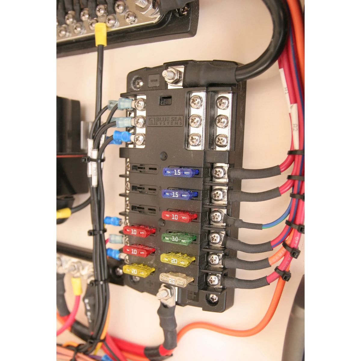 Blue Sea Systems ST Blade Fuse Block, ATO/ATC, 32V DC, Screw Terminal — Quality Boat Parts