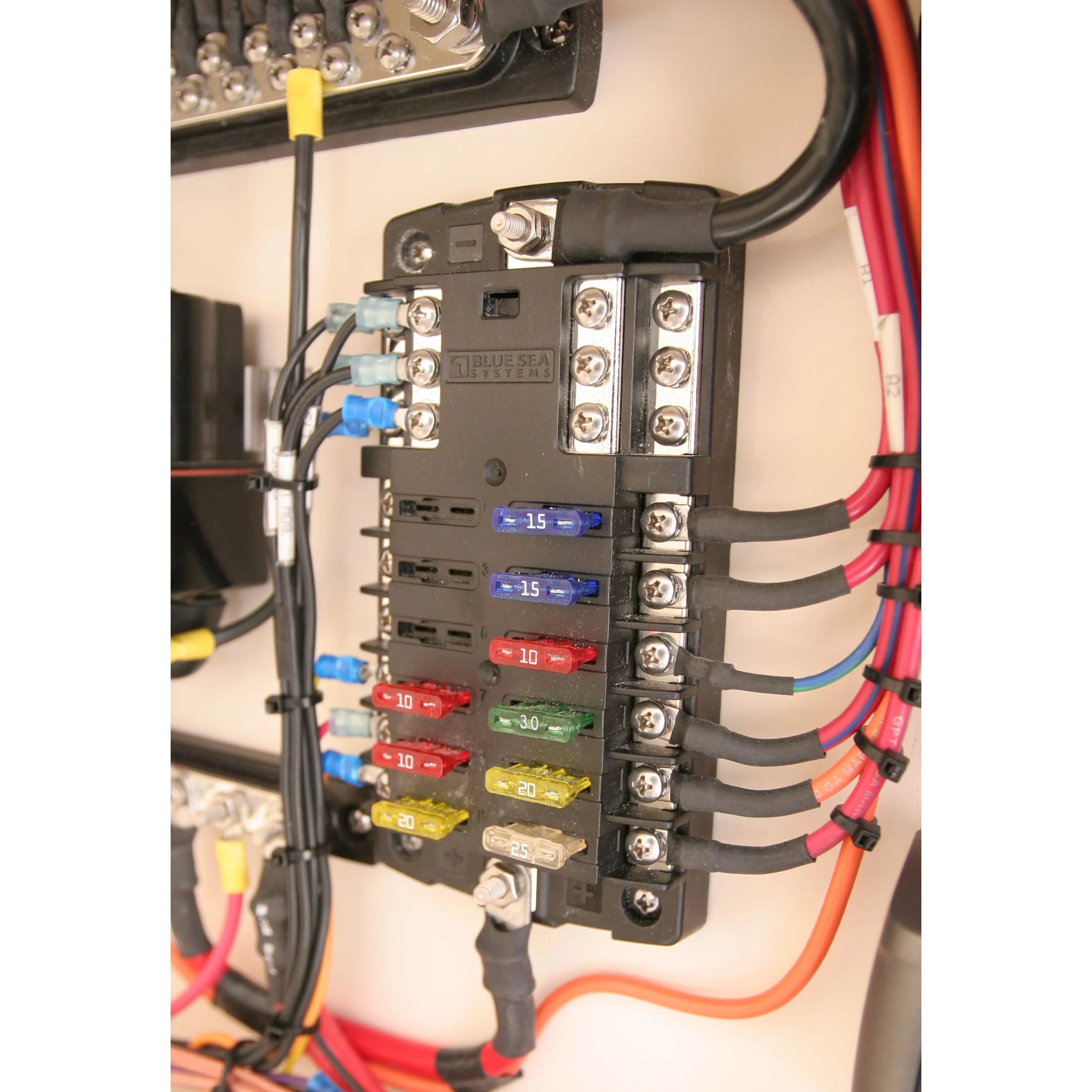 Blue Sea Systems ST Blade Fuse Block, ATO/ATC, 32V DC, Screw Terminal — Quality Boat Parts