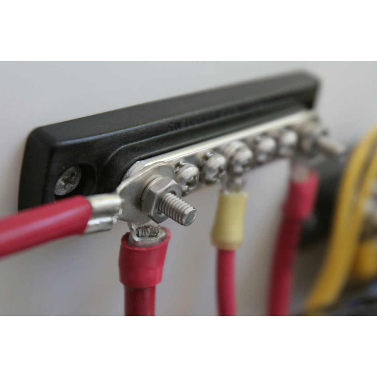 Blue Sea Systems MiniBus Common BusBar, 100A, 300V AC, 48V DC, Tin-Plated Copper Bus — Quality Boat Parts