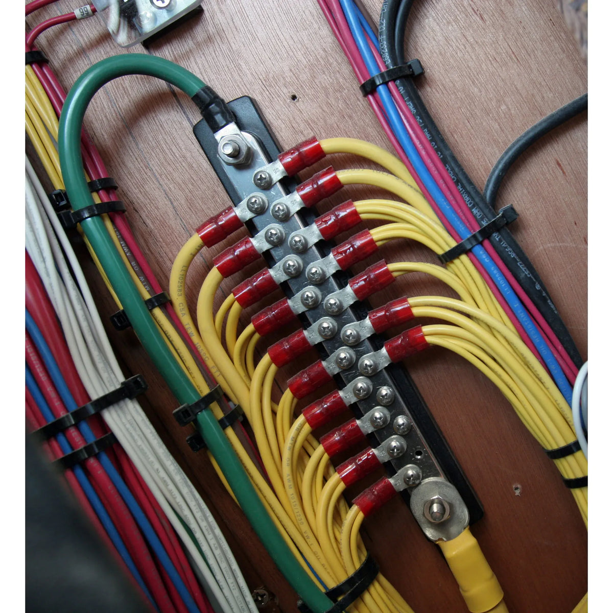 Blue Sea Systems Common 150A BusBar, 48V DC, 300V AC, Tin-Plated Copper Bus — Quality Boat Parts