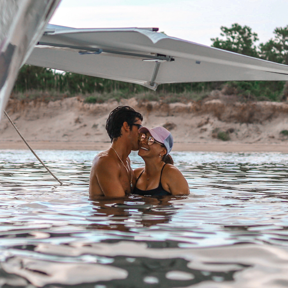 TACO Marine ShadeFin Boat Shade, For Standard Rod Holders, 5 x 6 ft, UPF 50+ — Quality Boat Parts