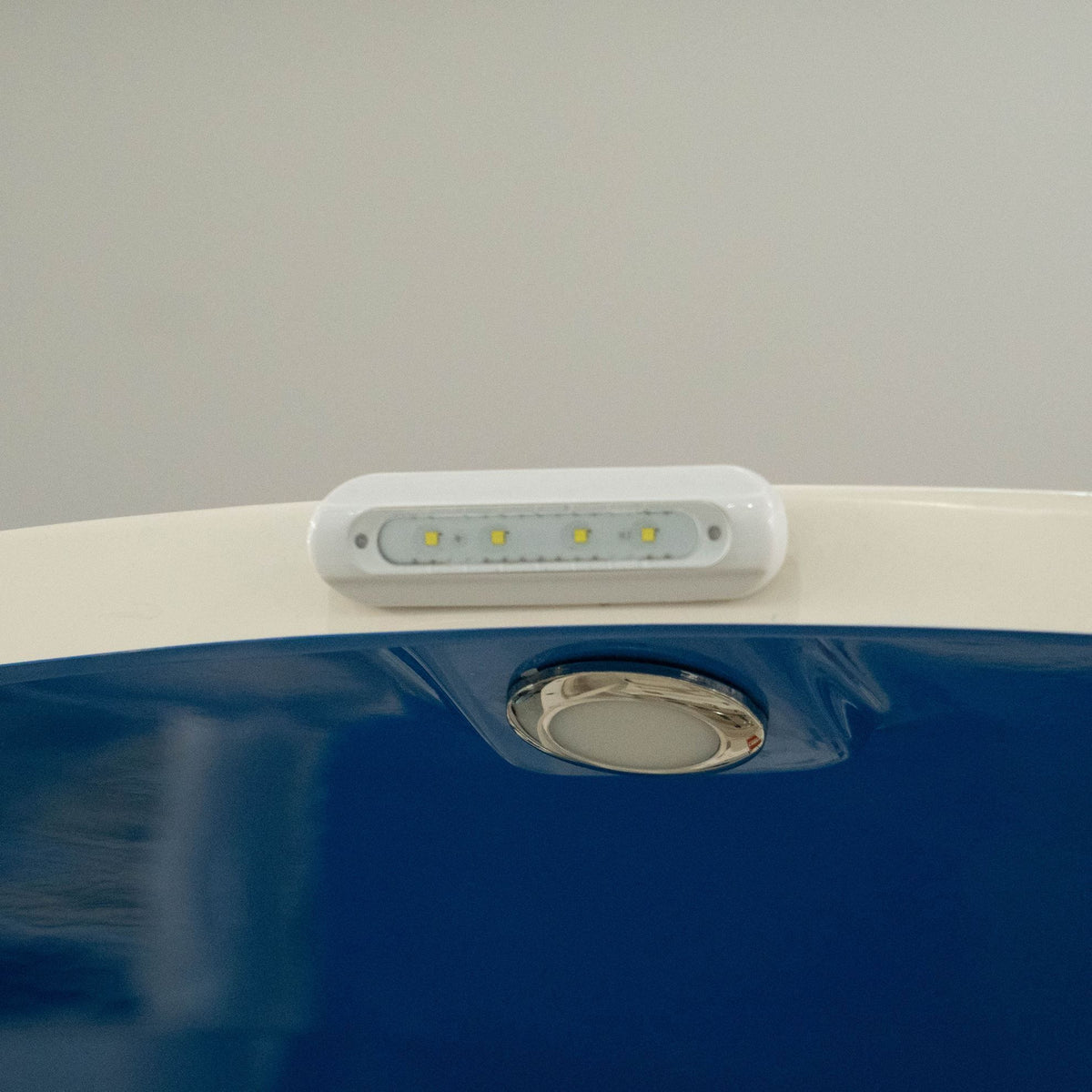 TACO Marine F38-8800 Series 4-LED Flat-Mount Deck Light, 12-24V, IP67, 700 lm, White Light — Quality Boat Parts